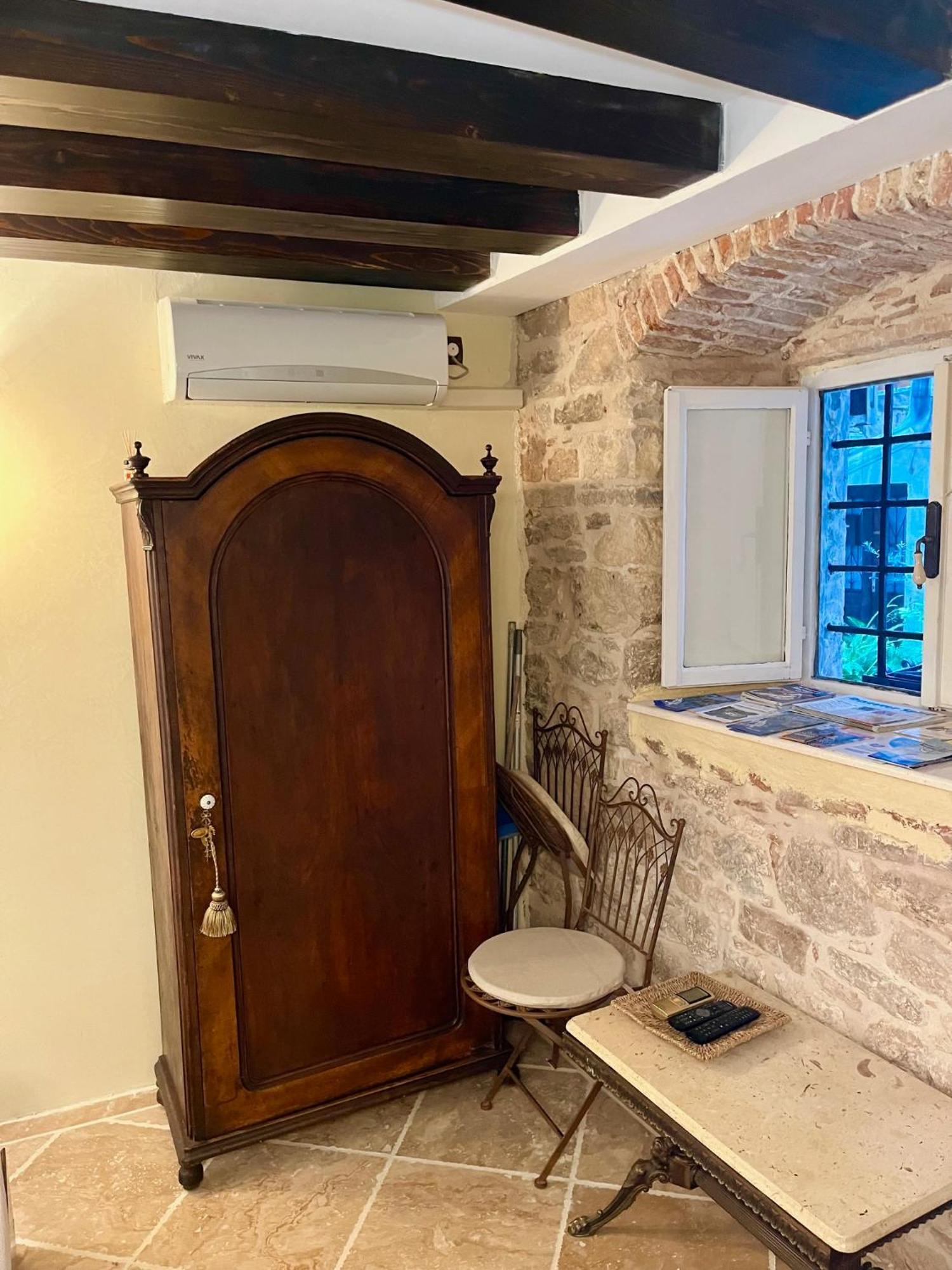 Apartment Venus Of The Palace - New Renovated Split Exterior foto